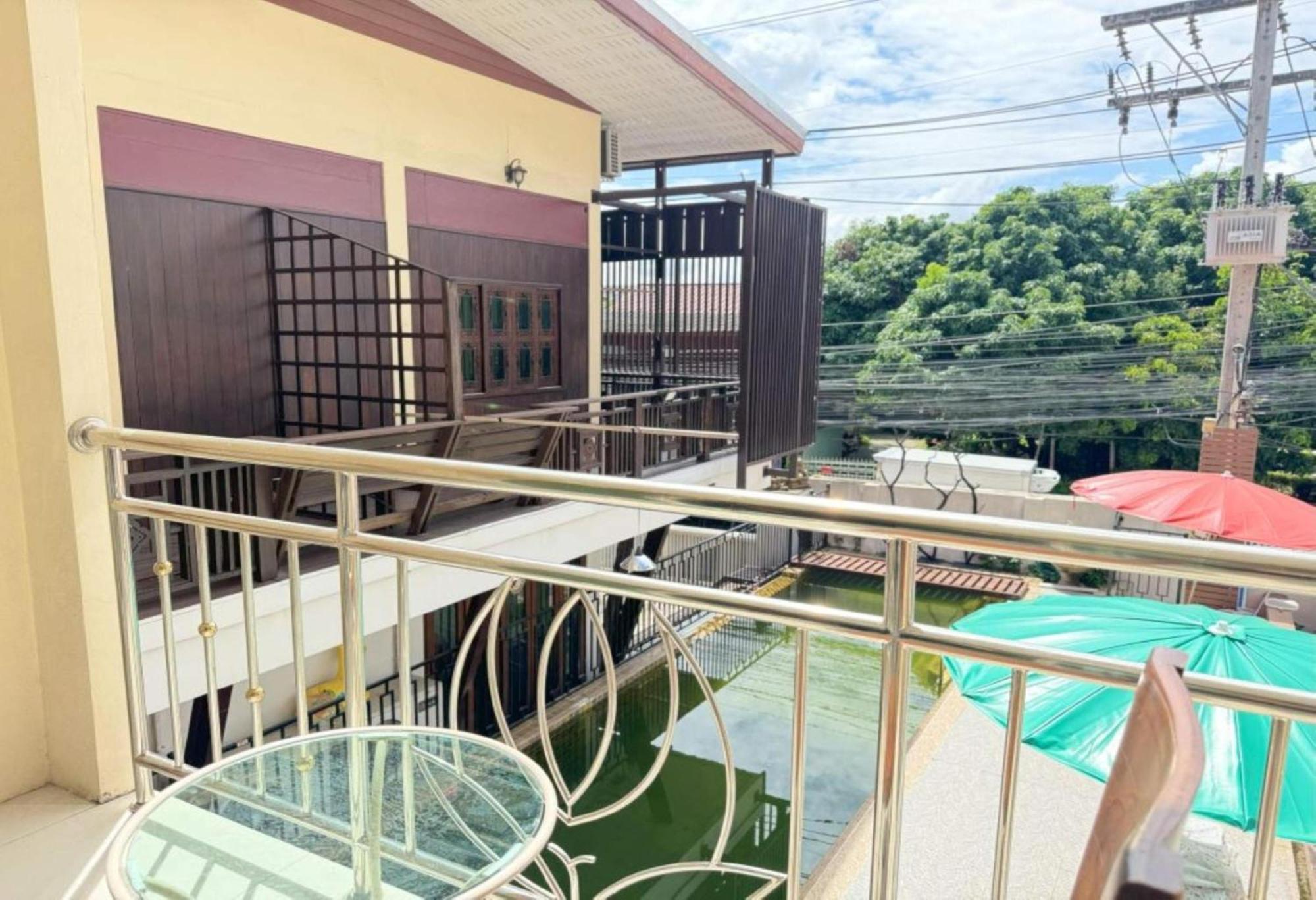 Hotel Collection O Bupamontra Chiangmai Chiang Mai Exterior foto